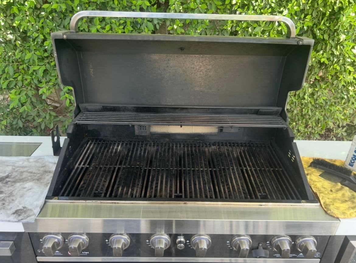 Gallery photos for Before and After BBQ Deep Clean in Scottsdale: Image #1